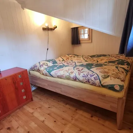 Appartement Bachhuesi Appartement-fewo- Dusche Oder Bad- Wc 6-bettwohnung By Interhome